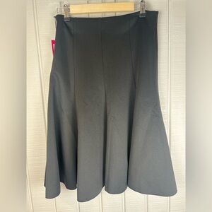 Vince‎ Camuto Black NWT swing skirt Size 2